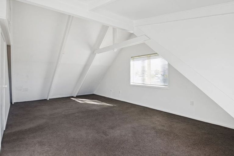 Photo of property in 161 Karewa Parade, Papamoa Beach, Papamoa, 3118