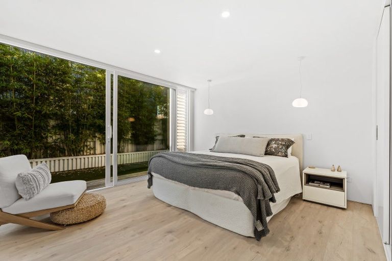 Photo of property in 16 Ida Way, Omaha, 0986