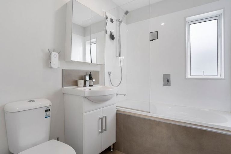 Photo of property in 57 Divide Loop, Takanini, 2112