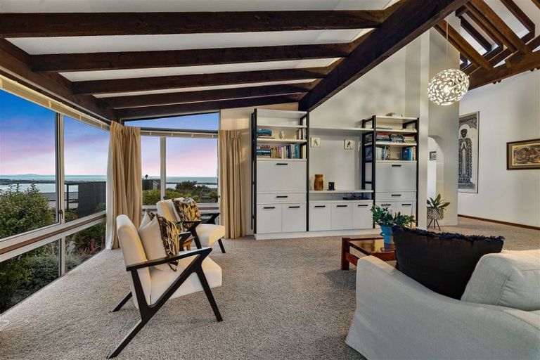 Photo of property in 19 Santa Maria Avenue, Mount Pleasant, Christchurch, 8081