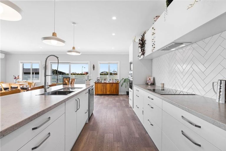 Photo of property in 27 County Drive, Hawera, 4610