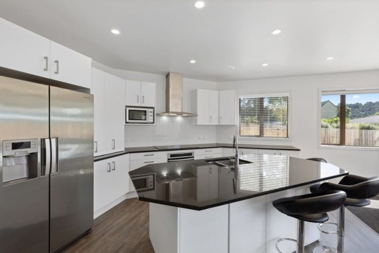 Photo of property in 18b Kairimu Street, Stokes Valley, Lower Hutt, 5019