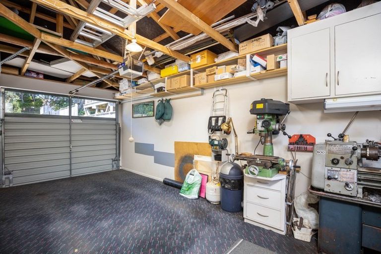 Photo of property in 130 Frankley Road, Frankleigh Park, New Plymouth, 4310