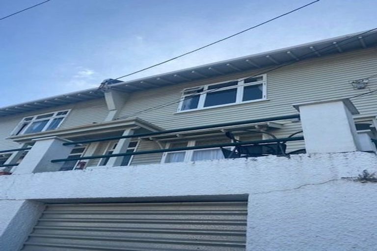Photo of property in 19 Austin Street, Mount Victoria, Wellington, 6011