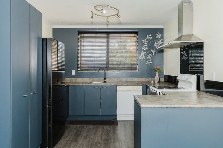 Photo of property in 3 Aldershot Place, Nawton, Hamilton, 3200