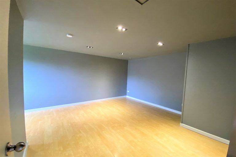 Photo of property in 37 Sparks Road, Hoon Hay, Christchurch, 8025