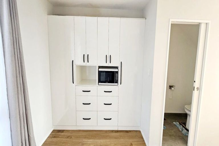 Photo of property in 7c Colin Chester Drive, Silverdale, 0932