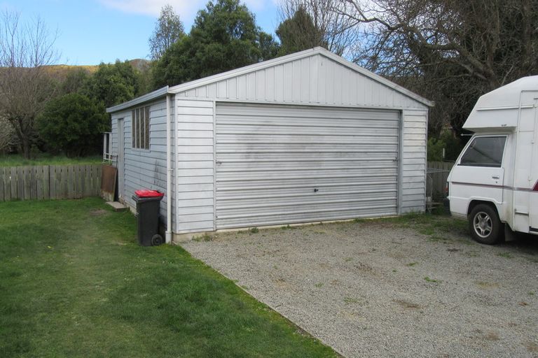 Photo of property in 15 Betten Street, Waimate, 7924