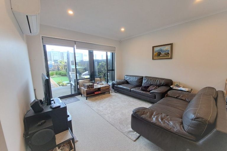 Photo of property in 29 David Carnegie Road, Hobsonville, Auckland, 0616