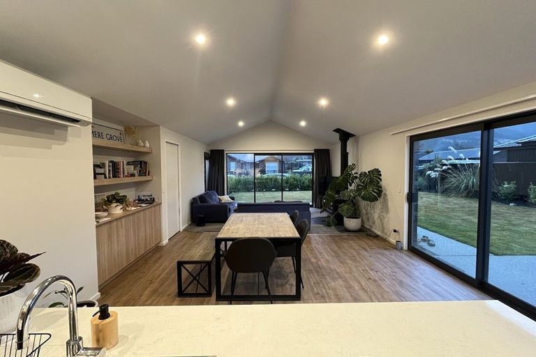 Photo of property in 4 Teal Place, Lake Hawea, Wanaka, 9382