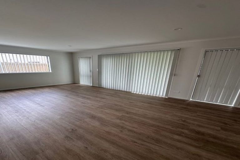 Photo of property in 1/15 Forge Street, Huntington, Hamilton, 3210