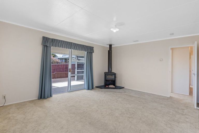 Photo of property in 29/1 Silvan Place, Bell Block, New Plymouth, 4312
