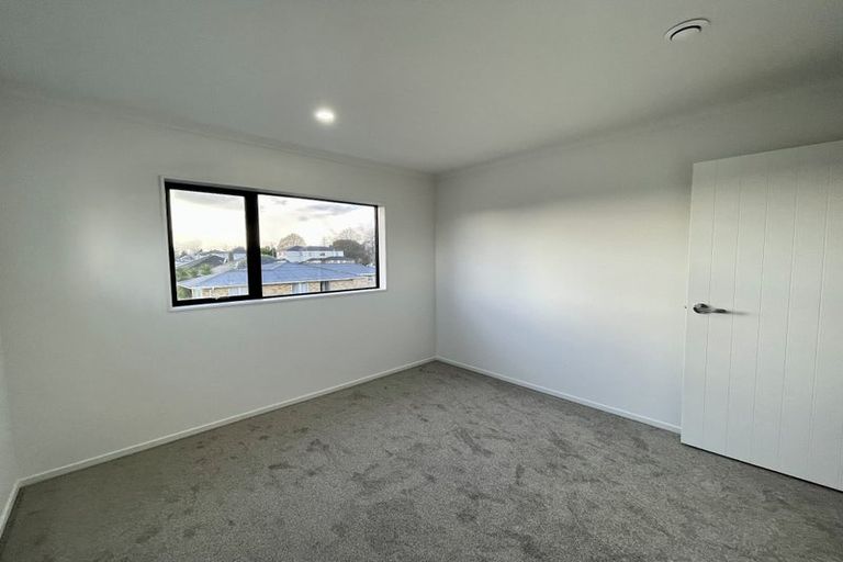 Photo of property in 65c Manuroa Road, Takanini, 2112