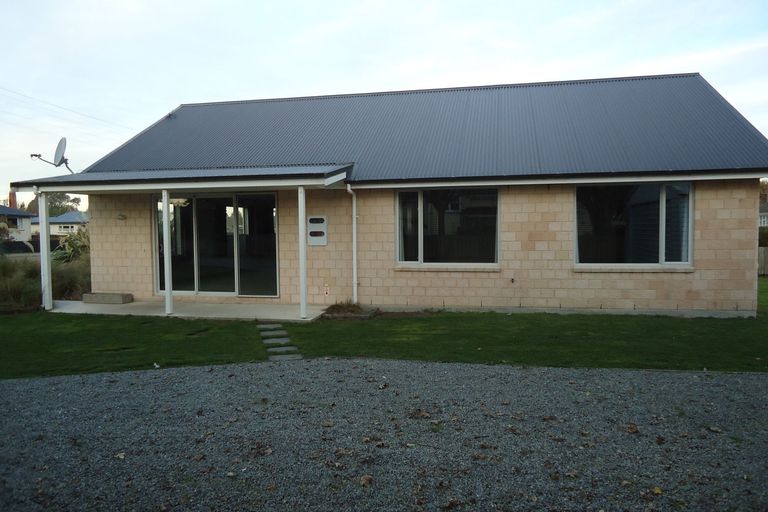 Photo of property in 15 Betten Street, Waimate, 7924