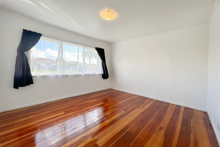 Photo of property in 5 Daytona Road, Henderson, Auckland, 0610