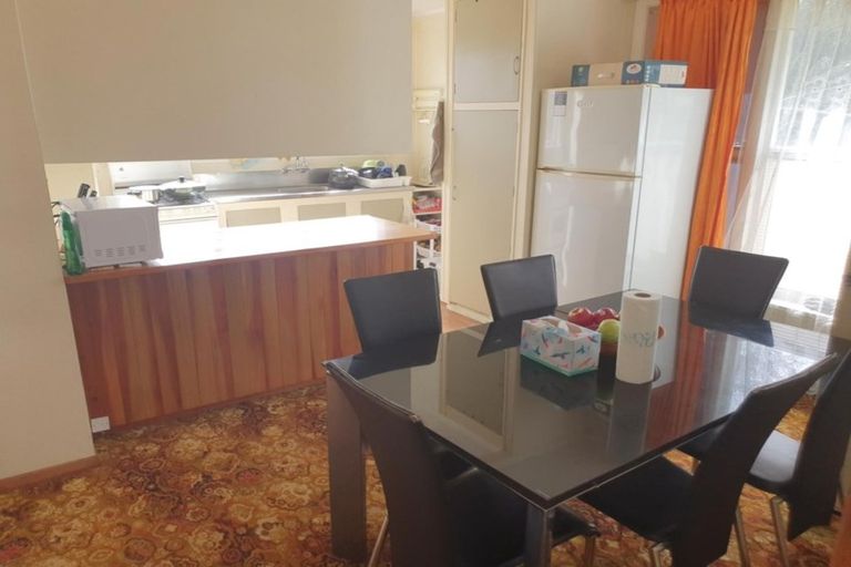 Photo of property in 92 Cook Street, Marfell, New Plymouth, 4310