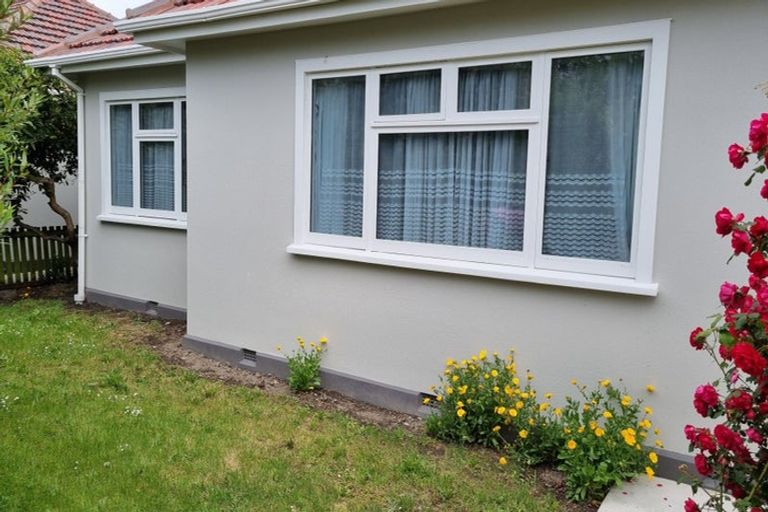 Photo of property in 2/124 Osborne Street, Waltham, Christchurch, 8011