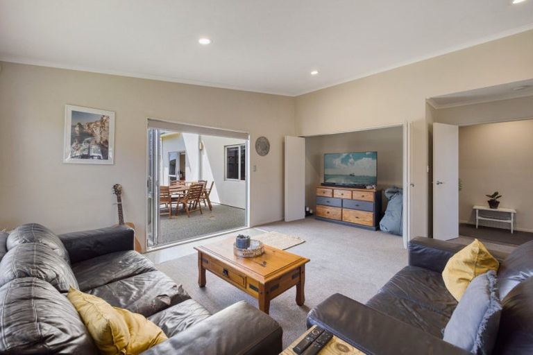 Photo of property in 9 Sarah Place, Papamoa Beach, Papamoa, 3118