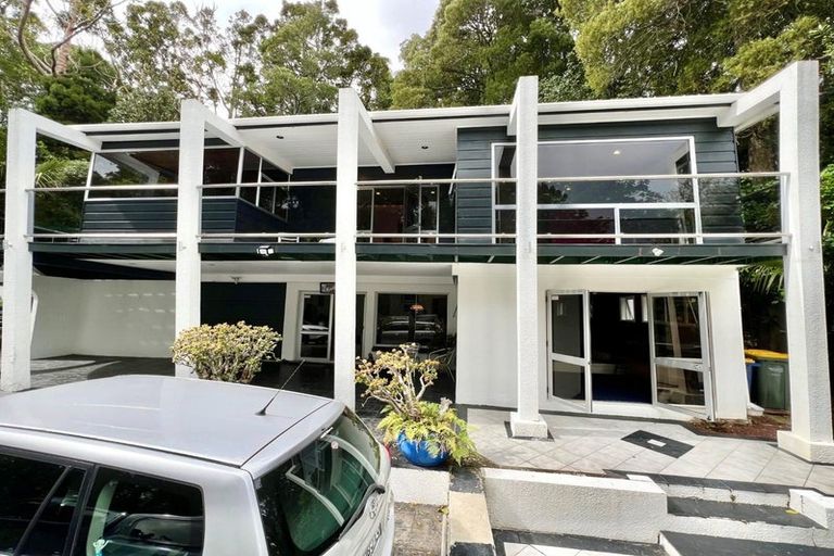 Photo of property in 14 Titirangi Beach Road, Titirangi, Auckland, 0604