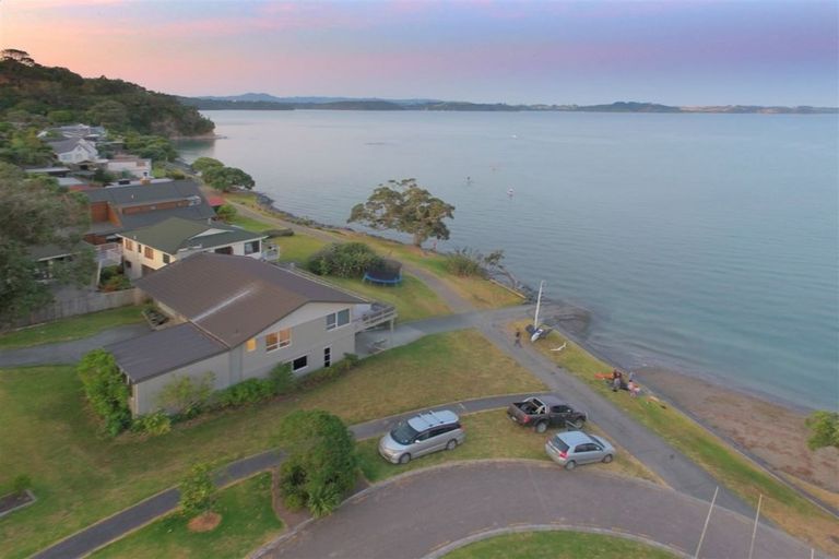 Photo of property in 32 Gordon Craig Place, Algies Bay, Warkworth, 0920