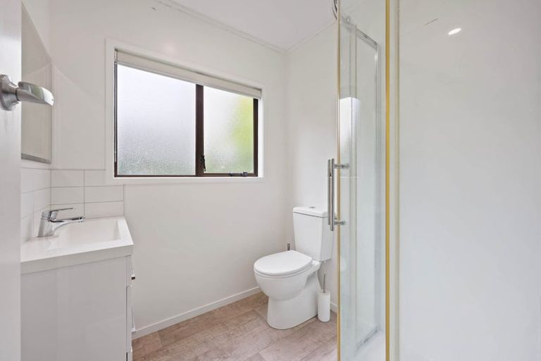 Photo of property in 4 Millen Place, Clarks Beach, 2122