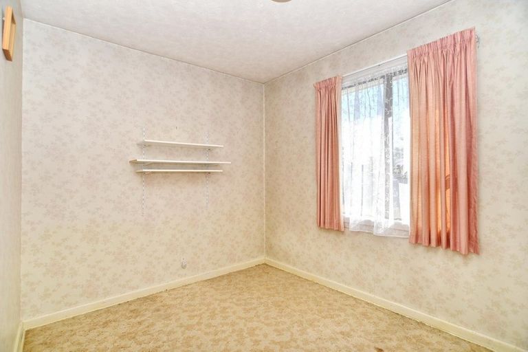 Photo of property in 11 Cossar Street, Burwood, Christchurch, 8083