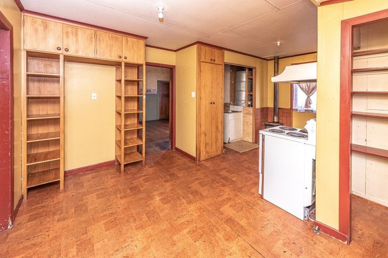 Photo of property in 3 Abbot Street, Gonville, Whanganui, 4501