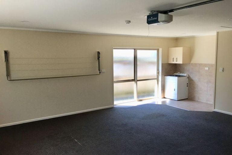 Photo of property in 8 Finbar Close, Flat Bush, Auckland, 2019