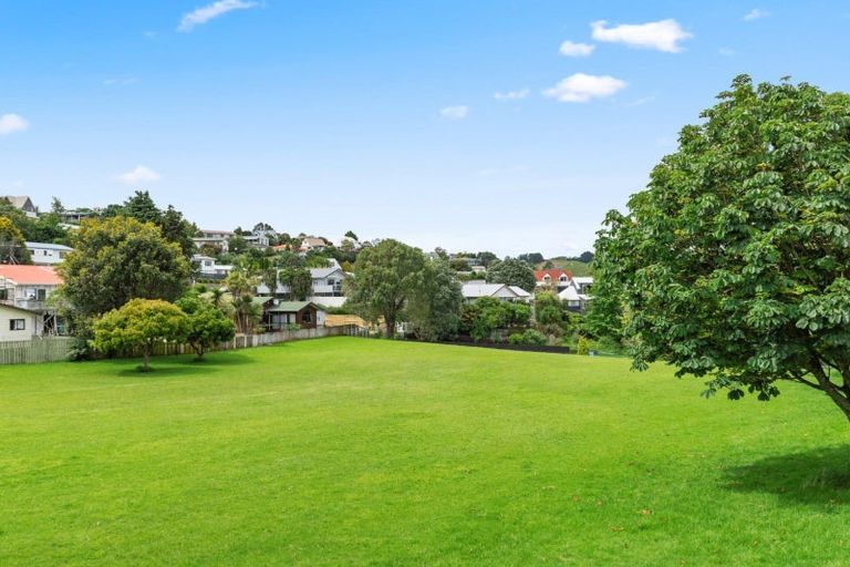 Photo of property in 107 Victory Street, Welcome Bay, Tauranga, 3112
