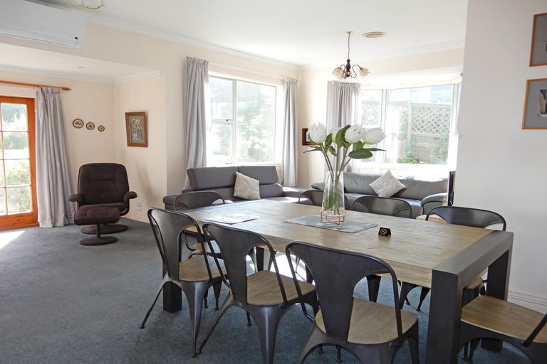 Photo of property in 28 Ure Street, South Hill, Oamaru, 9400