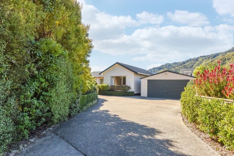 Photo of property in 21 Captains Close, Waikawa, Picton, 7220