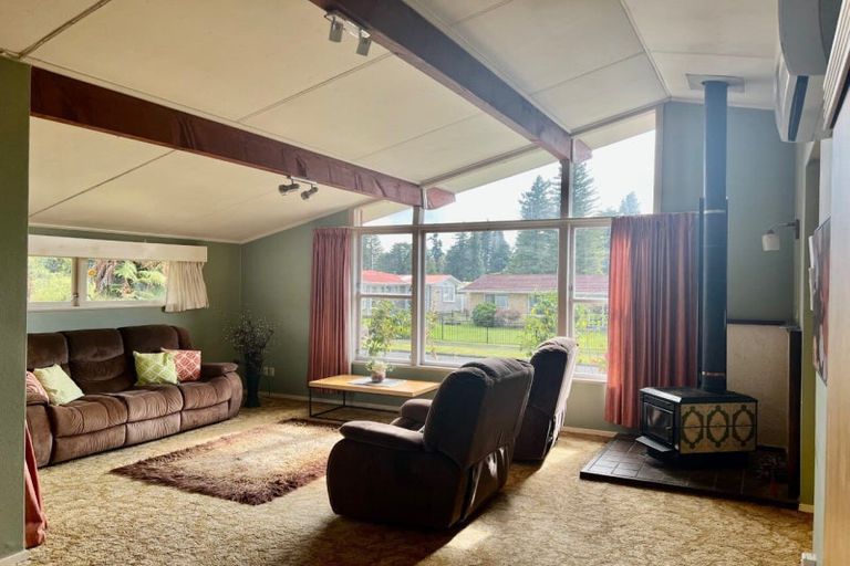 Photo of property in 24 Hall Crescent, Taumarunui, 3920