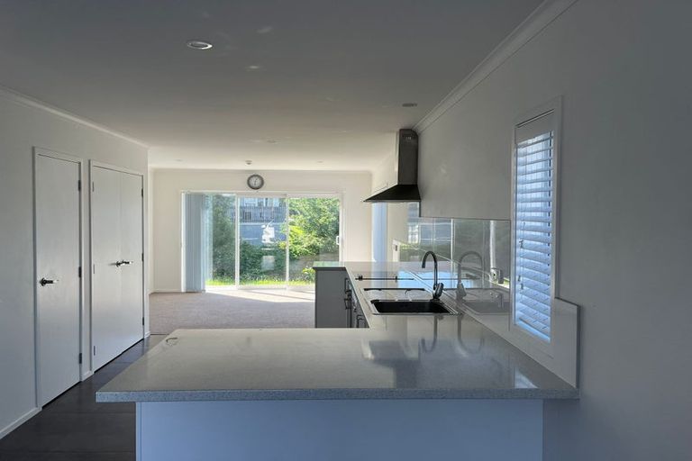 Photo of property in 1/67a Metcalfe Road, Ranui, Auckland, 0612