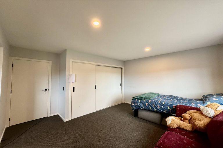 Photo of property in 17 Rexs Way, Green Island, Dunedin, 9018