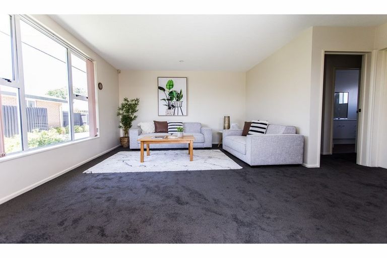 Photo of property in 2/18a Thistledown Place, Woolston, Christchurch, 8062