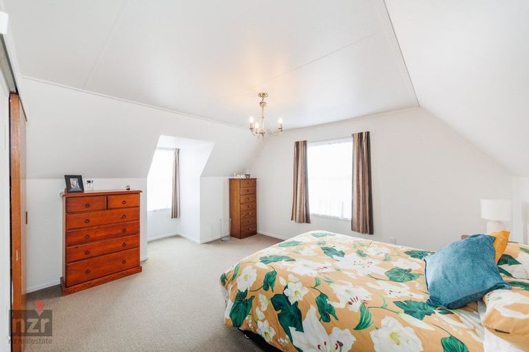 Photo of property in 22 Lyndale Place, Kelvin Grove, Palmerston North, 4414