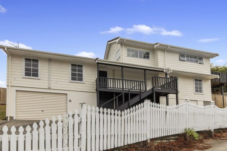 Photo of property in 21 Gainsborough Grove, Belmont, Lower Hutt, 5010