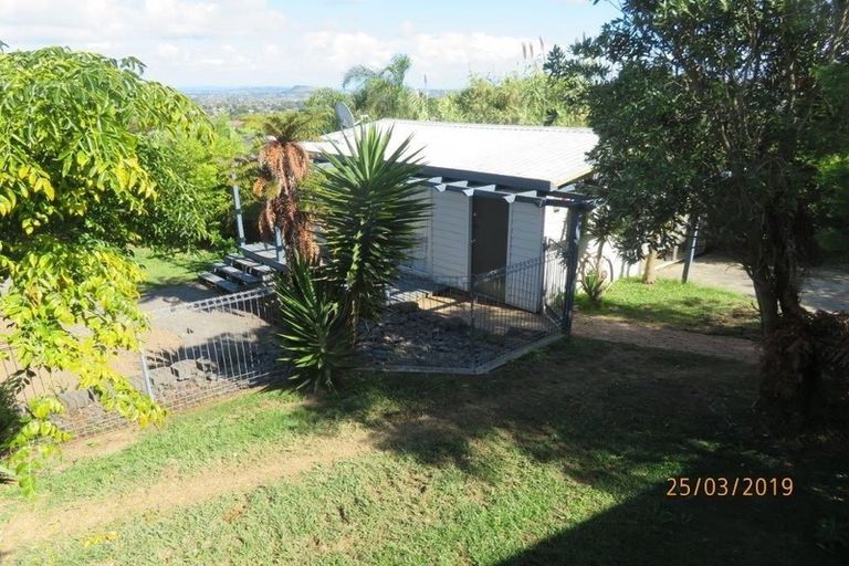 Photo of property in 50 Bleakhouse Road, Howick, Auckland, 2014