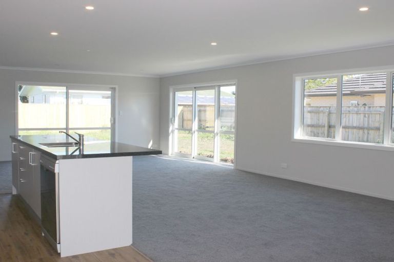 Photo of property in 3 Austin Reid Avenue, Carterton, 5713
