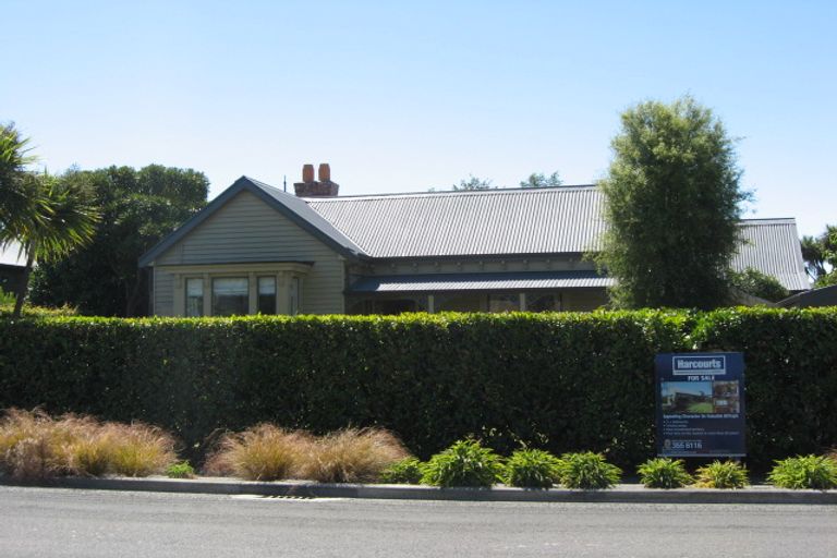 Photo of property in 59 Office Road, Merivale, Christchurch, 8014