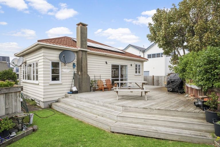 Photo of property in 3 Tacy Street, Kilbirnie, Wellington, 6022