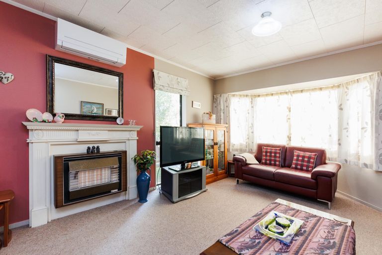 Photo of property in 334a Featherston Street, Palmerston North, 4414