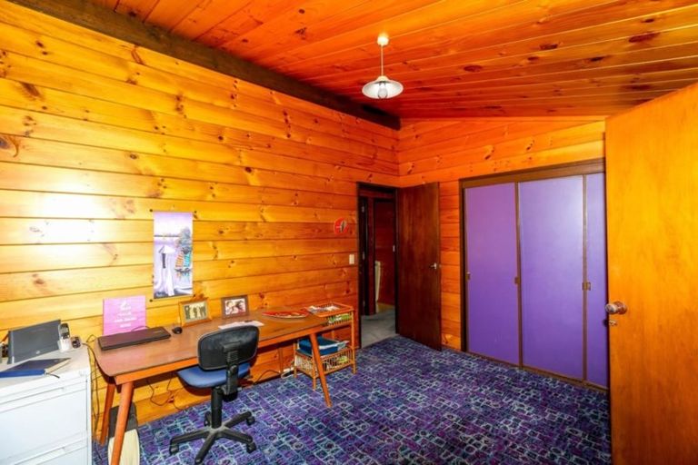 Photo of property in 18 Saint Ives Grove, Whalers Gate, New Plymouth, 4310