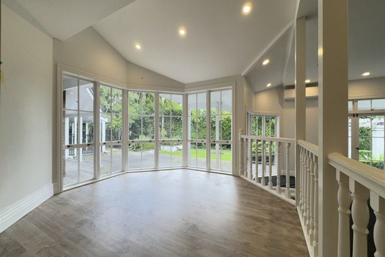 Photo of property in 14 Amreins Road, Waitakere, Henderson, 0782