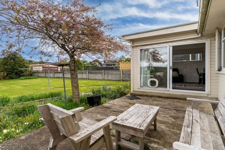 Photo of property in 4 Burgess Street, Green Island, Dunedin, 9018