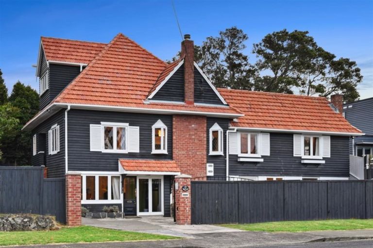 Photo of property in 1/38a Norwood Road, Bayswater, Auckland, 0622