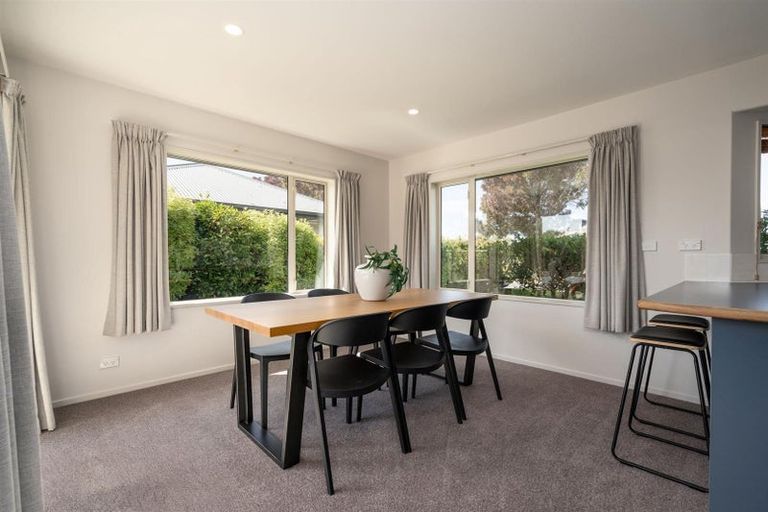 Photo of property in 6 Ross Place, Northwood, Christchurch, 8051