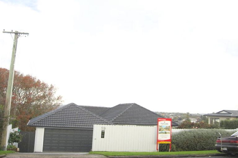 Photo of property in 59 Mellons Bay Road, Mellons Bay, Auckland, 2014