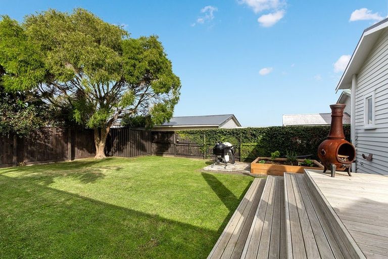 Photo of property in 14 Oban Road, Westmere, Auckland, 1022