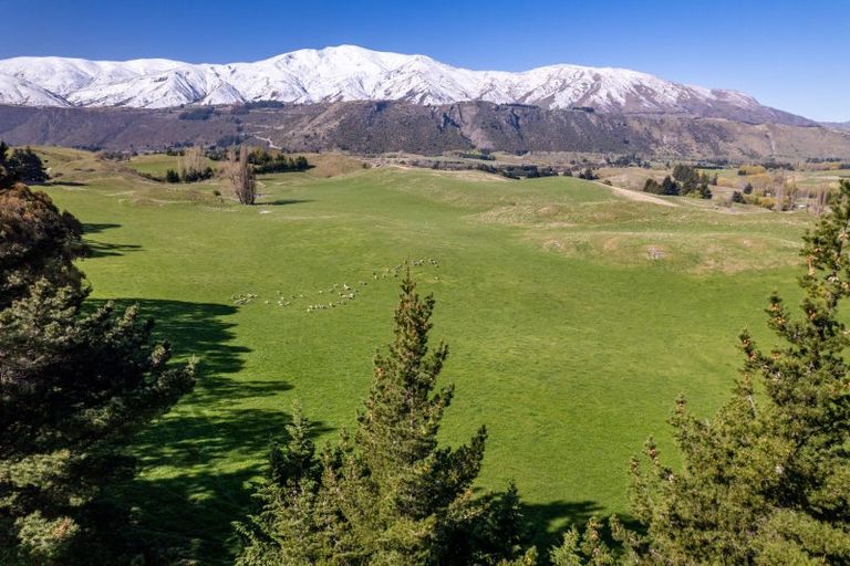 Photo of property in 122 Morven Ferry Road, Arrow Junction, Queenstown, 9371